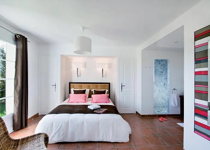 Lagrange - Le Domaine De L'eilen Villa *