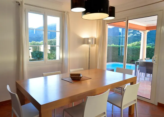 Lagrange - Le Domaine De L'eilen *